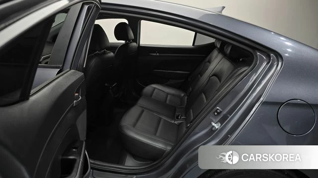 Hyundai Avante AD 2018 Серый из Кореи, фото 3
