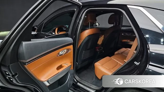 Genesis GV70 2022 Черный из Кореи, фото 3