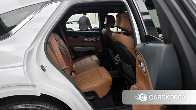 Genesis GV70 2023 Белый из Кореи, фото 3