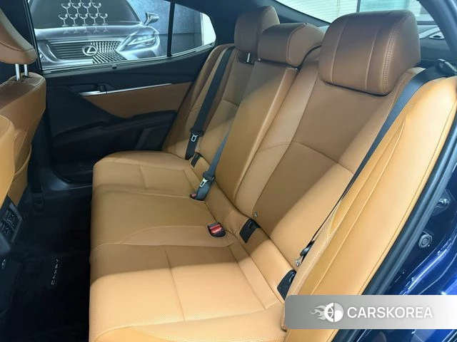 Toyota Camry (XV80) 2025 Синий из Кореи, фото 3