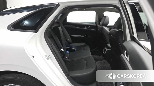 Kia K5 3rd generation 2023 Белый из Кореи, фото 3