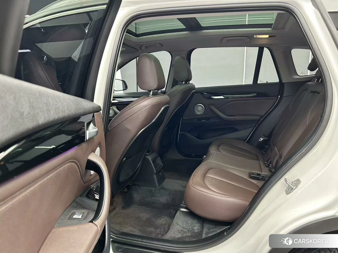 BMW X1 2021 Белый из Китая, фото 3