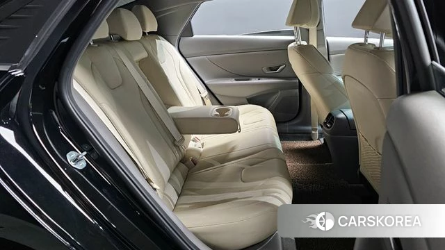 Hyundai Avante (CN7) 2022 Черный из Кореи, фото 3