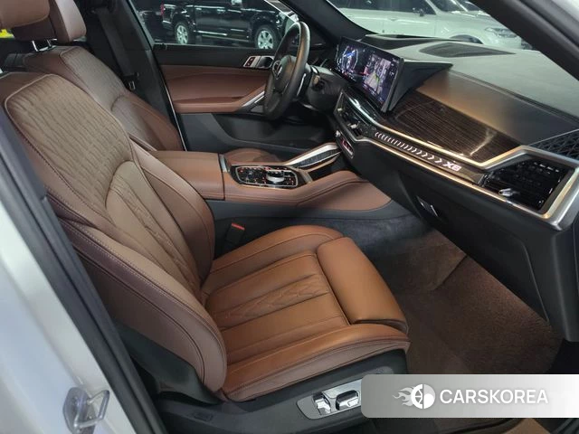 BMW X6 (G06) 2024 Белый из Кореи, фото 3