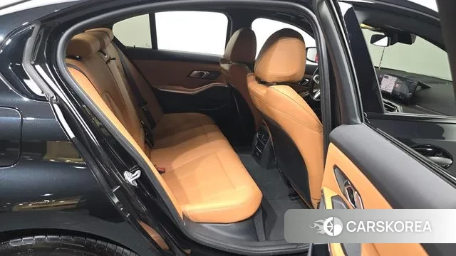 BMW 3 Series (G20) 2023 Черный из Кореи, фото 3