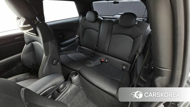Mini Cooper Electric 2023 Черный из Кореи, фото 3