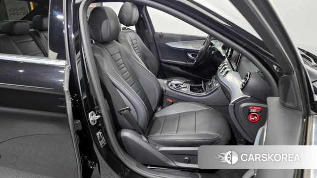 Mercedes-Benz E-Class W213 2019 Черный из Кореи, фото 3