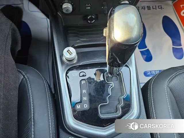 Ssangyong Tivoli Armor 2018 Жемчужный цвет из Кореи, фото 3