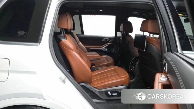 BMW X7 (G07) 2021 Белый из Кореи, фото 3