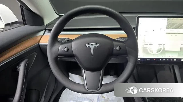 Tesla Model 3 2021 Белый из Кореи, фото 3