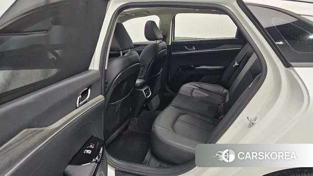 Kia The New K5 3rd generation 2024 Белый из Кореи, фото 3