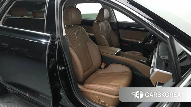 Hyundai Grandeur Hybrid (GN7) 2023 Черный из Кореи, фото 3