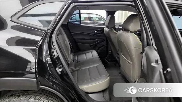 Chevrolet (GM Daewoo) Trax Crossover 2023 Черный из Кореи, фото 3