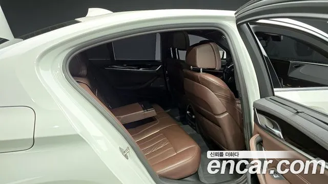 BMW 5 Series (G30) id 2640325 из Кореи 3