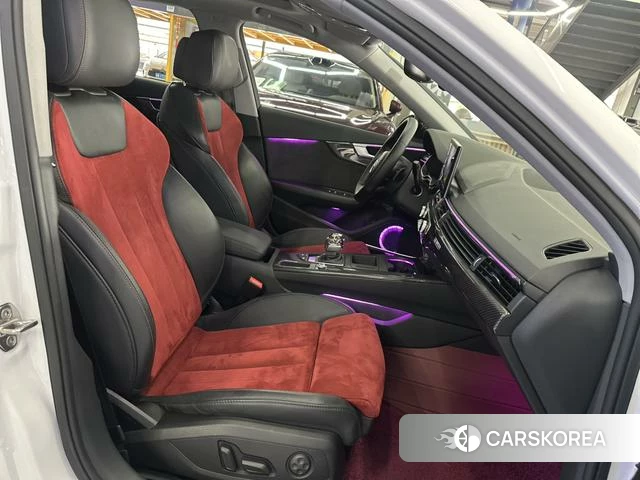 Audi A4L 2022 Белый из Китая, фото 3