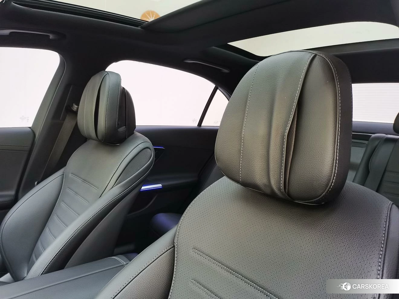 Mercedes-Benz Class C 2025 Белый из Китая, фото 3
