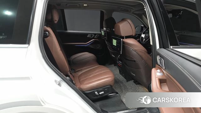 BMW X7 (G07) 2022 Белый из Кореи, фото 3