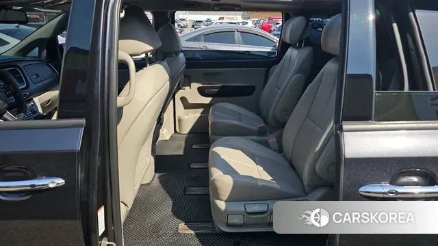 Kia The New Carnival 2018 Серый из Кореи, фото 3