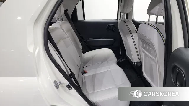 Hyundai Casper 2023 Белый из Кореи, фото 3