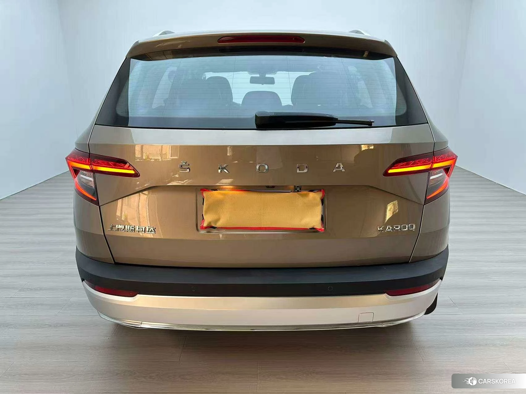 Skoda Krok 2020 Желтый из Китая, фото 3