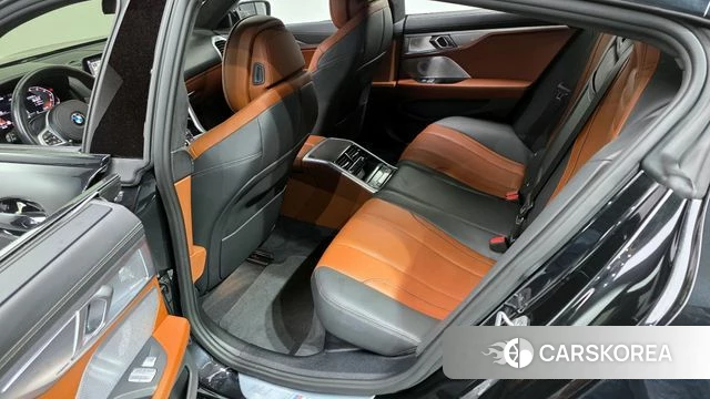 BMW 8 Series (G15) 2024 Черный из Кореи, фото 3