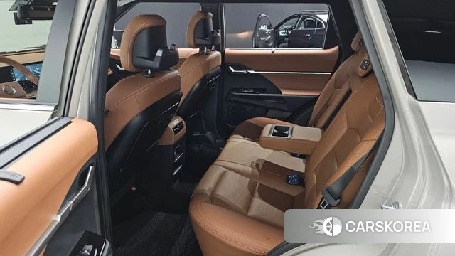 Ssangyong Torres EVX 2024 Жемчужный цвет из Кореи, фото 3