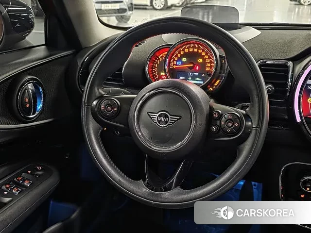 Mini Cooper Clubman 2019 Красный из Кореи, фото 3