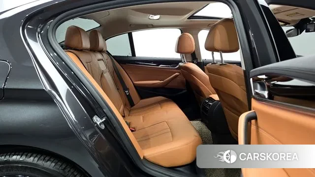 BMW 5 Series (G30) 2019 Серый из Кореи, фото 3