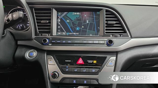 Hyundai Avante AD 2018 Белый из Кореи, фото 3