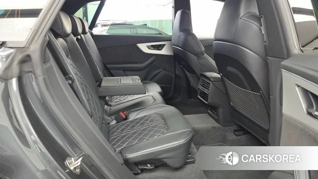 Audi Q8 (4M) 2022 Серый из Кореи, фото 3