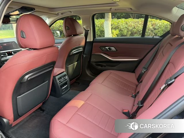 BMW 3 series 2021 Черный из Китая, фото 3