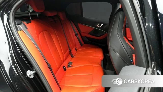 BMW 1 Series (F40) 2022 Черный из Кореи, фото 3