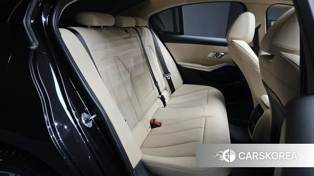 BMW 3 Series (G20) 2023 Черный из Кореи, фото 3