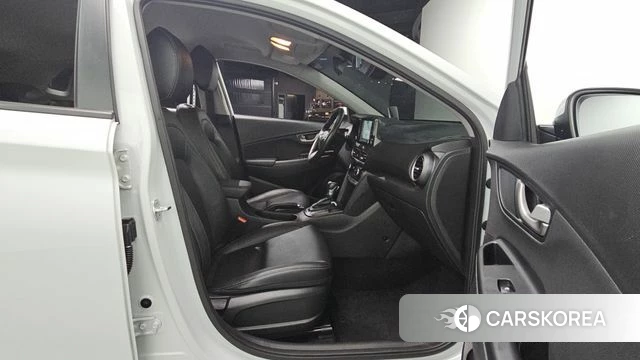 Hyundai Kona 2018 Белый из Кореи, фото 3