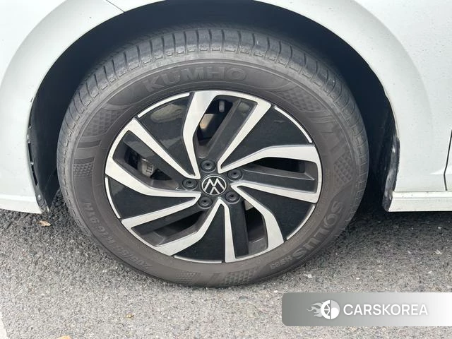 Volkswagen Lavida 2024 Белый из Китая, фото 3