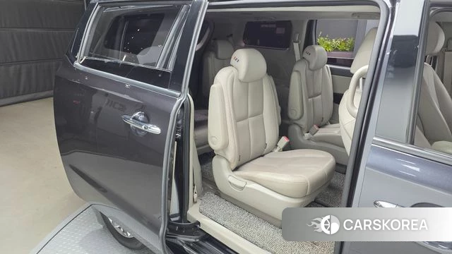Kia The New Carnival 2019 Серый из Кореи, фото 3
