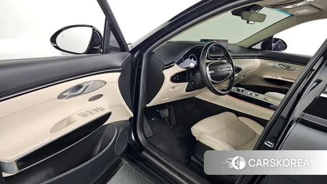 Genesis GV70 2021 Черный из Кореи, фото 3