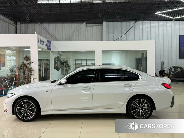 BMW 3 series 2024 Белый из Китая, фото 3