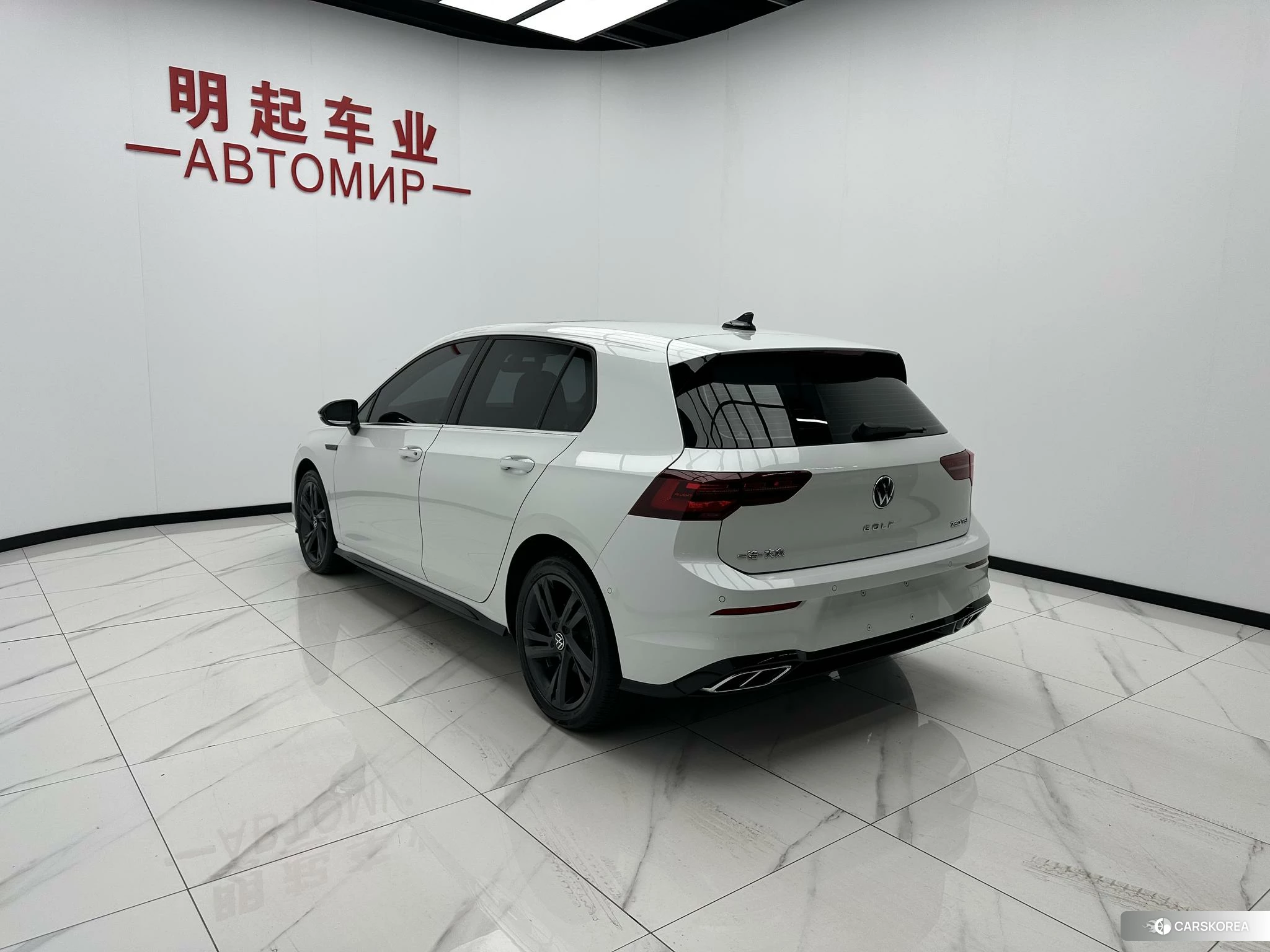 Volkswagen Golf 2022 Белый из Китая, фото 3