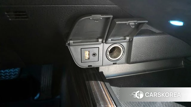 Toyota Camry (XV70) 2019 Коричневый из Кореи, фото 3