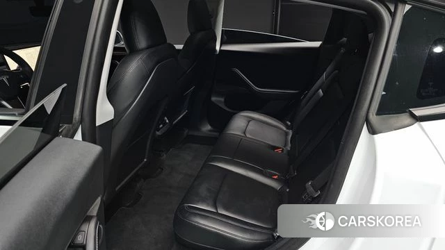 Tesla Model Y 2024 Белый из Кореи, фото 3