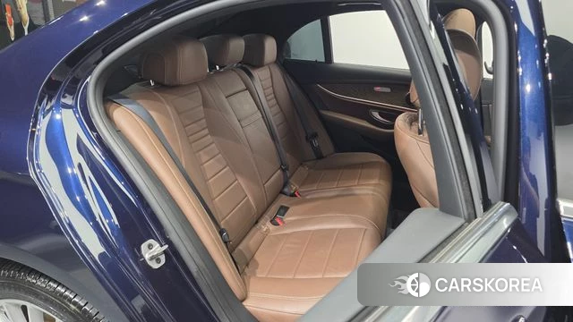 Mercedes-Benz E-Class W213 2021 Синий из Кореи, фото 3