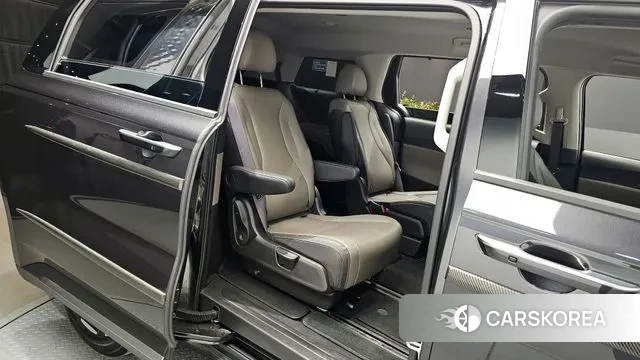 Kia The New Carnival 4th Generation 2024 Черный из Кореи, фото 3