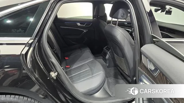 Audi A6 (C8) 2019 Черный из Кореи, фото 3