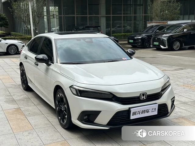 Honda Civic 2023 Белый из Китая, фото 3