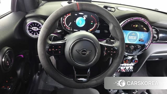 Mini Cooper S 2023 Жемчужный цвет из Кореи, фото 3