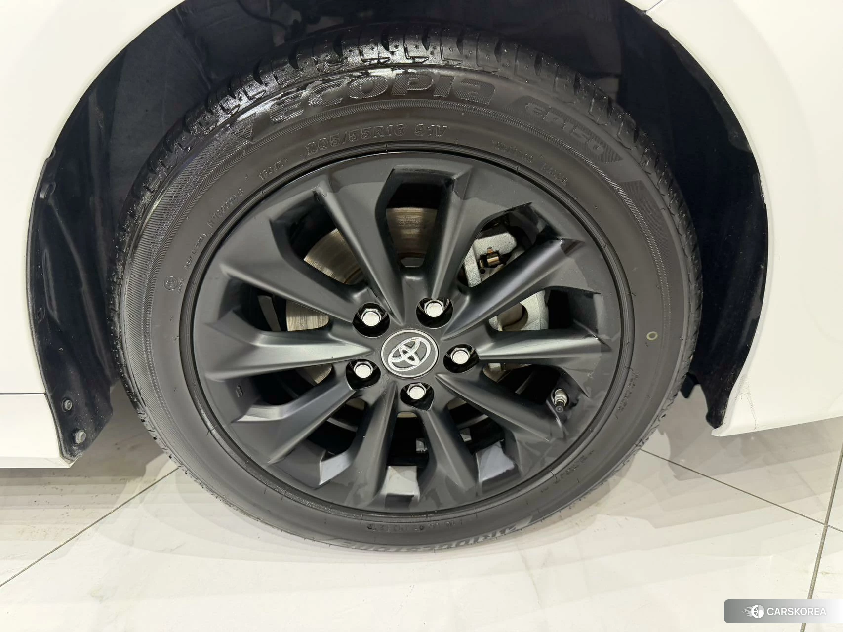 Toyota Corolla 2021 Белый из Китая, фото 3