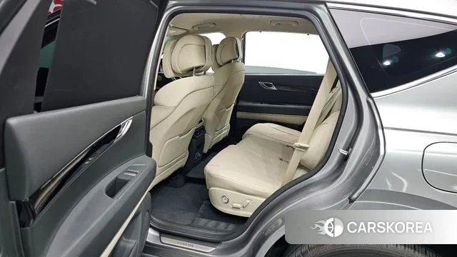 Genesis GV80 2024 Серебристо-серый из Кореи, фото 3