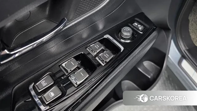 Ssangyong Beautiful Korando 2019 Серый из Кореи, фото 3