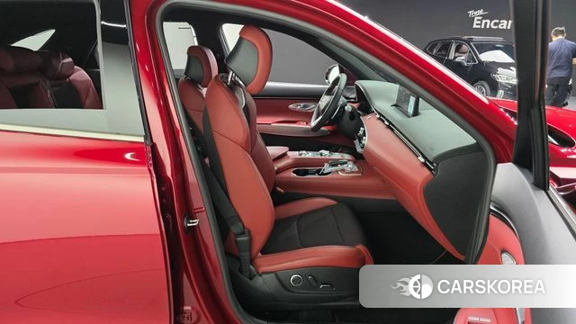 Genesis GV70 2021 Красный из Кореи, фото 3